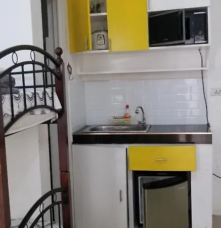 C - Hotel And Suites Доха Екстер'єр фото